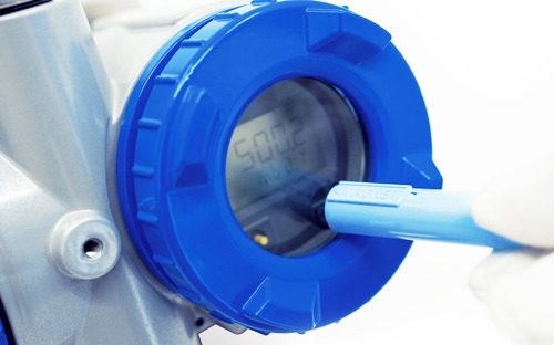 What are the pressure ranges of differential pressure transmitters?
