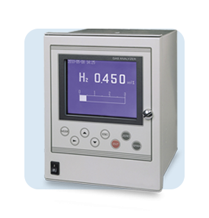 Analizador de gases con pantalla digital que muestra la concentración de hidrógeno para el control de procesos industriales.