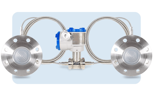 Hydrostatic differential pressure level sensor with two pressure ports connected to an industrial tank