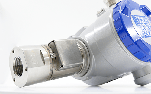 Prozessanschluss mit Edelstahlgewinde, montiert auf einem industriellen Absolutdrucksensor