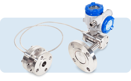 Sensor de nível por pressão diferencial com membrana remota e capilar para medição de nível em tanques