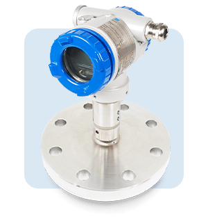 Sensore di pressione idrostatica con flangia, custodia elettronica blu e raccordo di processo in acciaio inossidabile