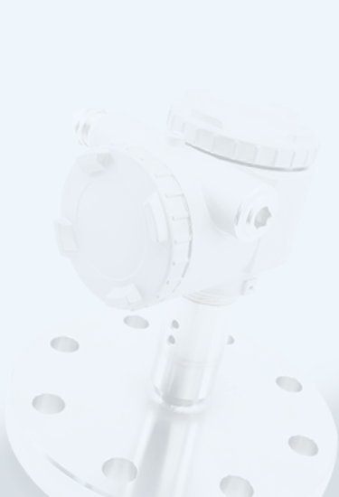 Industrieller Drucksensor mit wasserdichtem Gehäuse, montiert auf einem Metallflansch, für den Einsatz in anspruchsvollen Meeresumgebungen