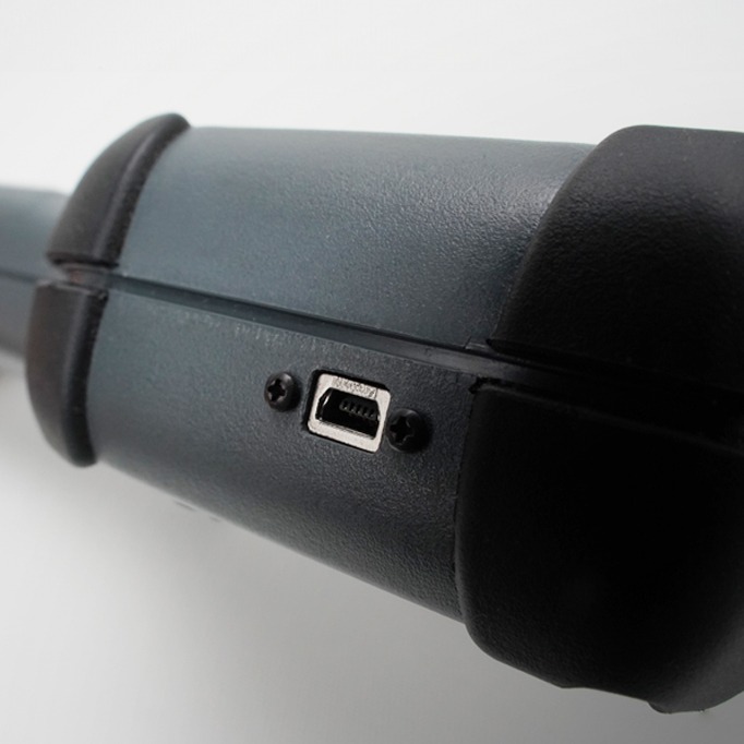 Puerto mini USB integrado en el terminal Pocket HART ATEX para la conexión y la transferencia de datos industriales