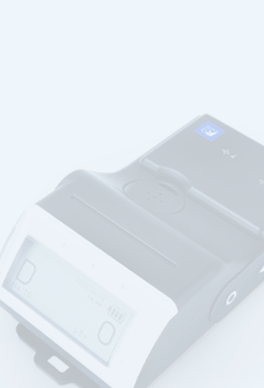 Dosimètre électronique personnel avec écran LCD partiellement visible sur fond clair pour la surveillance des rayonnements