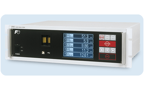 Fuji Electric ZRE-Gasanalysator mit Display zur Anzeige der Messwerte mehrerer Gaskomponenten