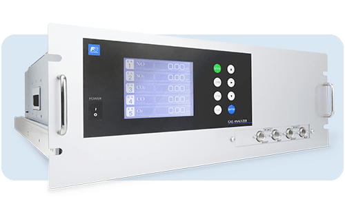 Analizzatore di gas ZKJ Fuji Electric con display che mostra le concentrazioni di cinque componenti gassosi