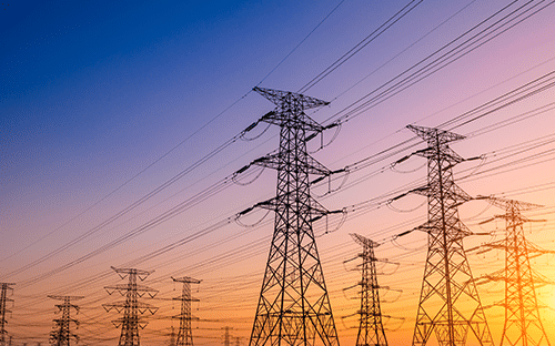 pylones-lignes-haute-tension-reseau-electrique